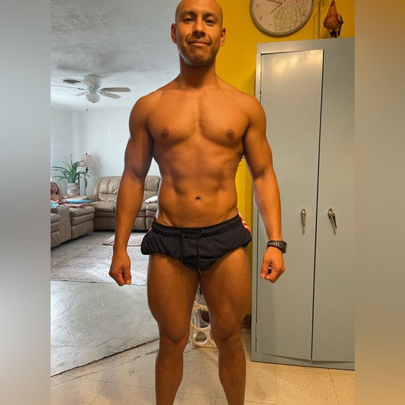 Meet your Posher, Emanuel - Picture 2 of 3